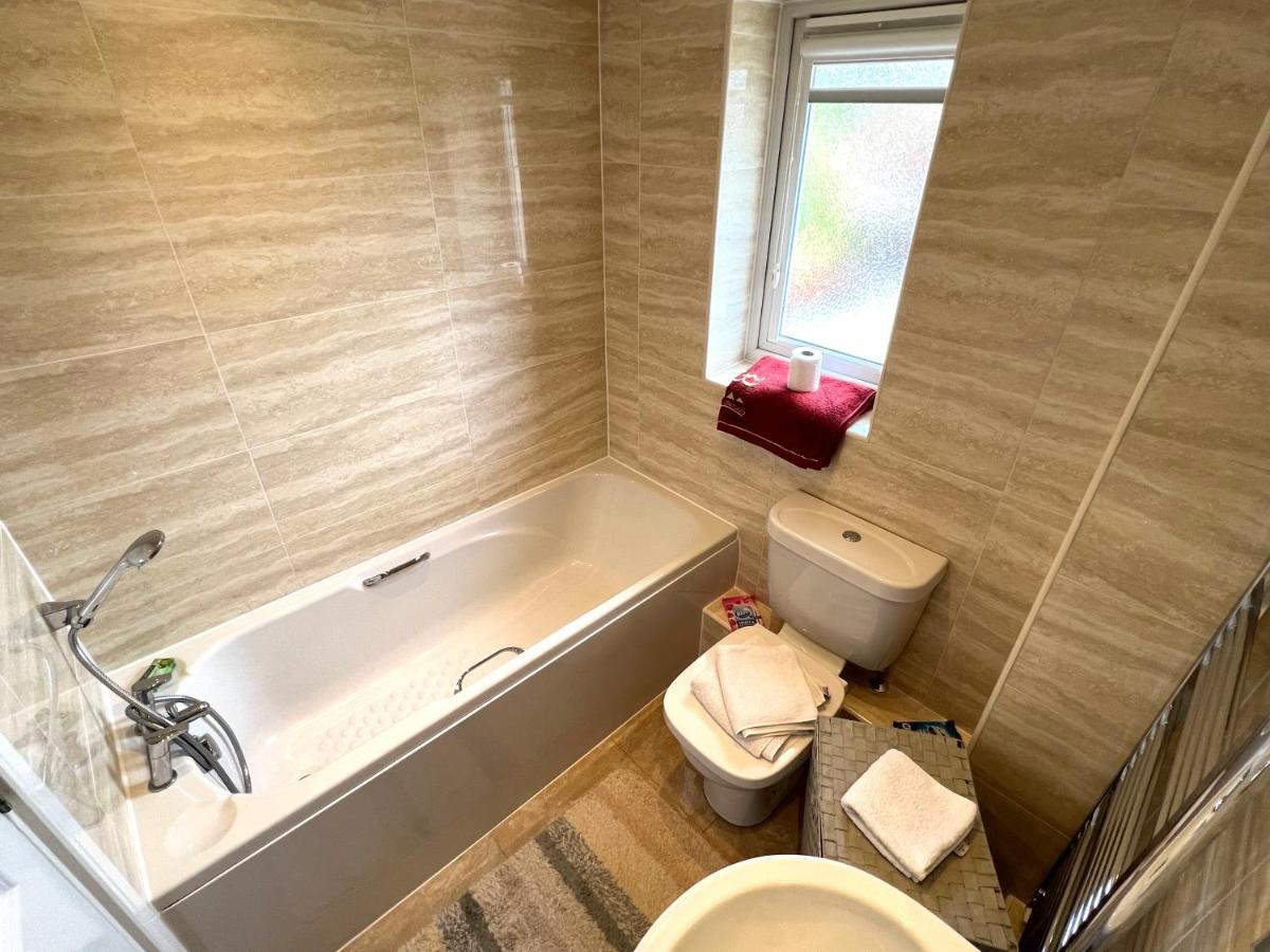 Simply Stunning 2 Bedroom Home With Parking Space Nottingham Exterior foto